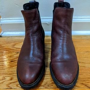 Chelsea boots